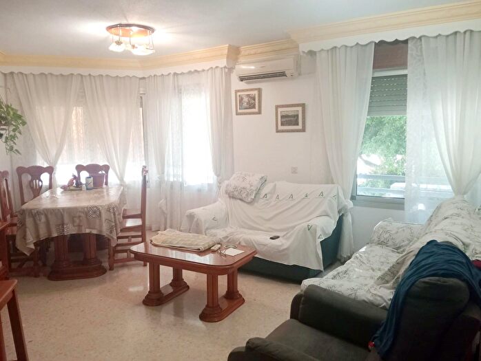Piso en venta en Bailén Miraflores, Parque Victoria Eugenia de 3 habitaciones