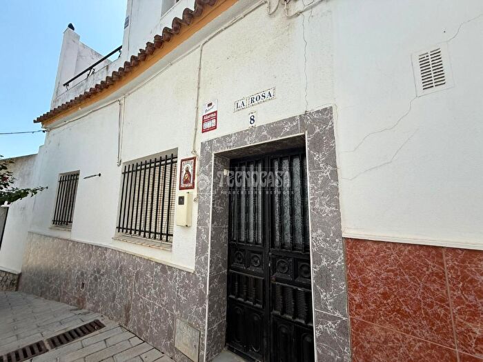 Casas en venta y pisos alquiler - 1