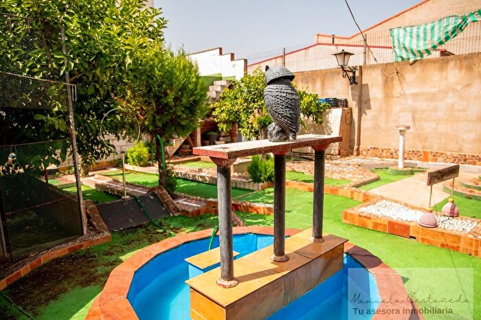 Casas en venta y pisos alquiler - 3