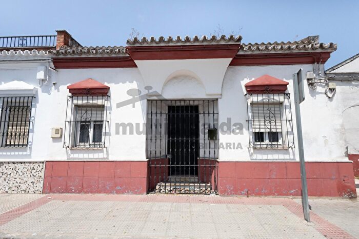 Casas en venta y pisos alquiler - 1