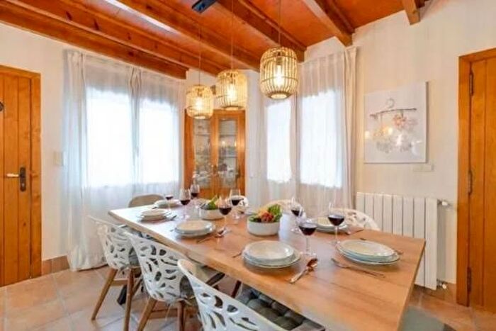 Casas en venta y pisos alquiler - 3