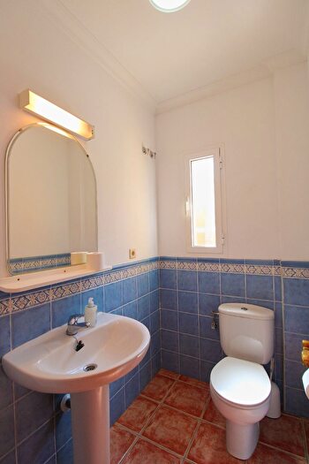 Casas en venta y pisos alquiler - 3