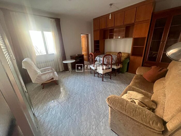 Casas en venta y pisos alquiler - 1