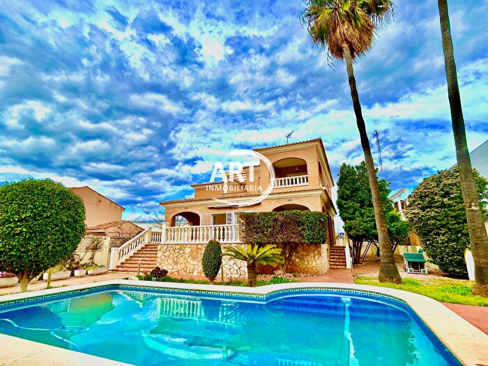 Casa en venta en El Carme Sant Agustí Bonavista, LEliana de 3 habitaciones