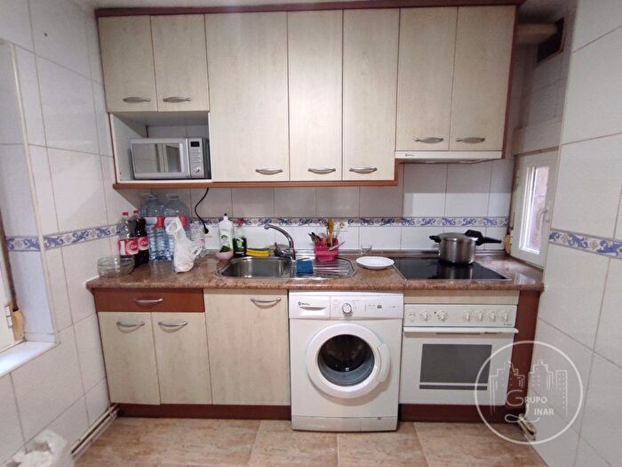 Casas en venta y pisos alquiler - 2
