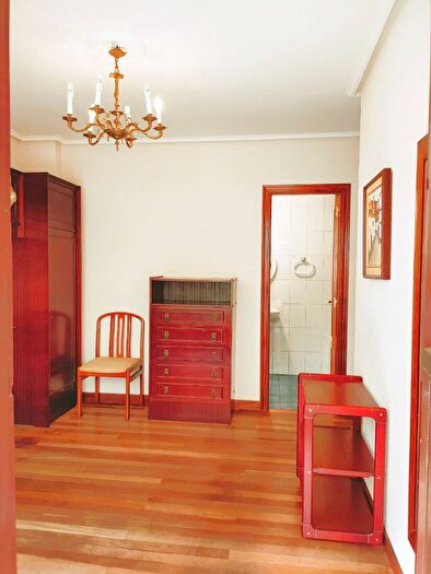 Casas en venta y pisos alquiler - 2