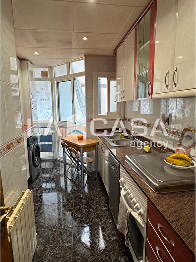 Casas en venta y pisos alquiler - 1