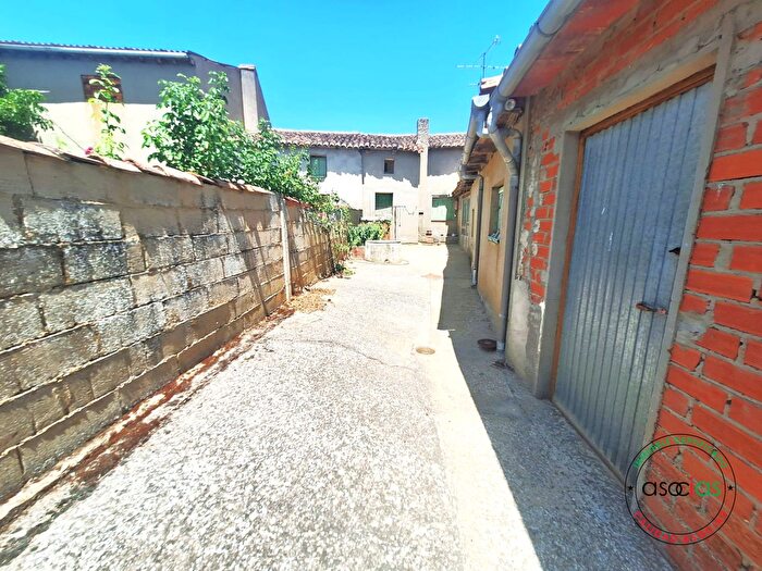 Casas en venta y pisos alquiler - 2