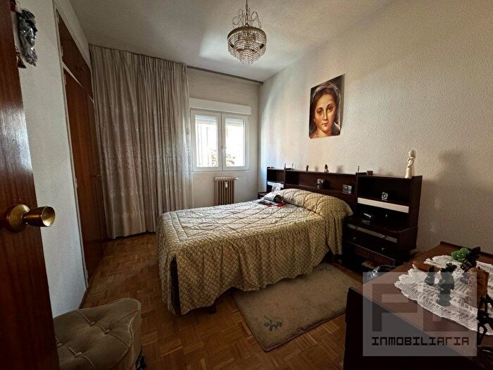 Casas en venta y pisos alquiler - 3