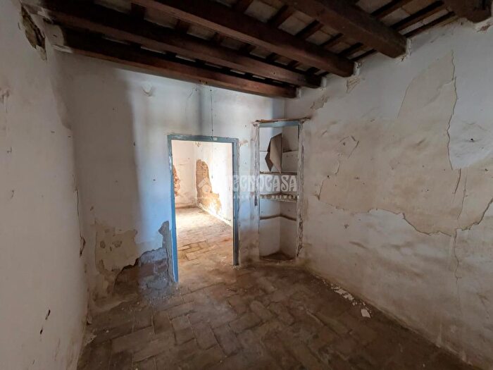 Casas en venta y pisos alquiler - 3