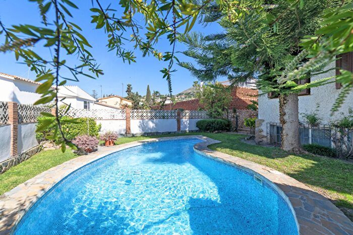 Casa en venta en Este, Miraflores del Palo de 6 habitaciones