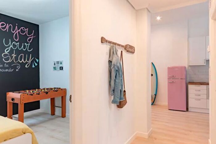 Casas en venta y pisos alquiler - 3