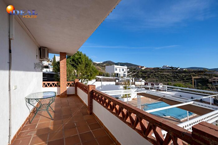 Casa en venta en Altos de la Zubia, La Zubia de 2 habitaciones