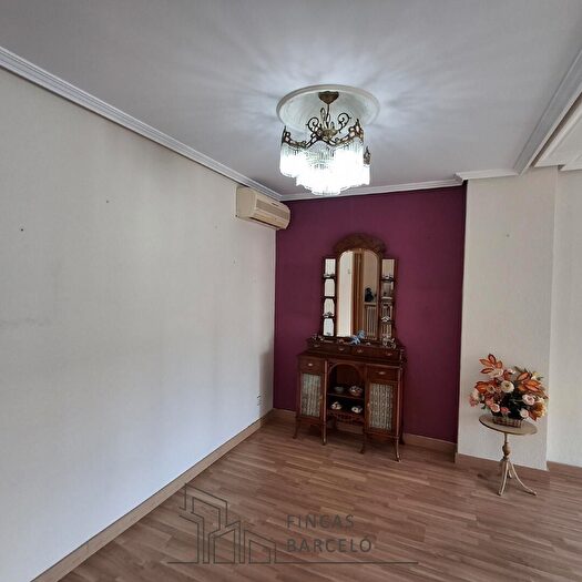 Casas en venta y pisos alquiler - 2