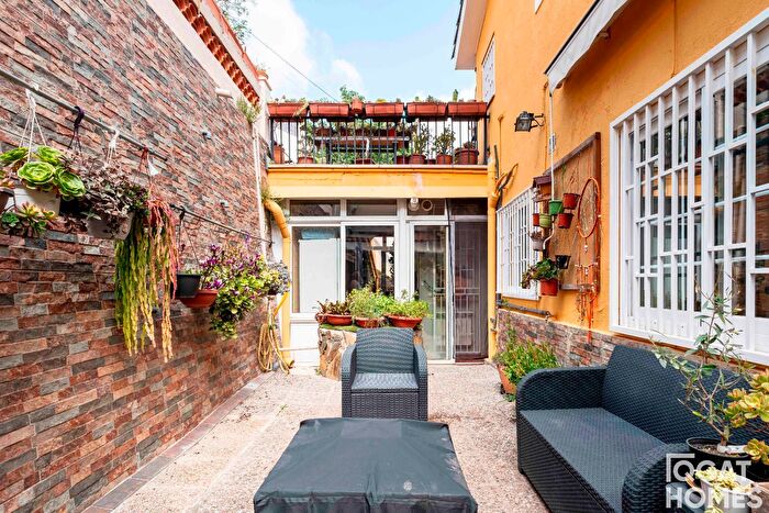Casas en venta y pisos alquiler - 2