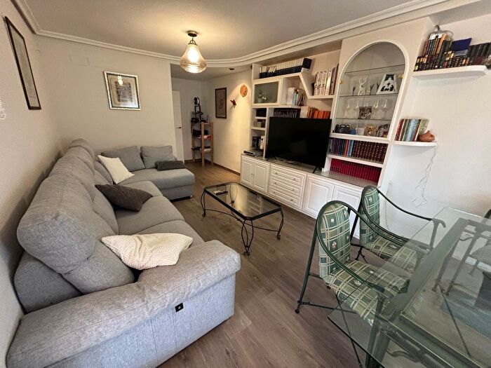 Casas en venta y pisos alquiler - 2