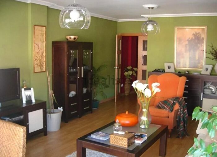 Casas en venta y pisos alquiler - 1