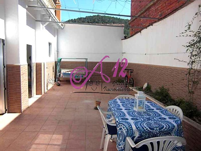 Casa en venta en Ráfol de Salem, Valencia de 4 habitaciones
