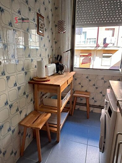 Casas en venta y pisos alquiler - 3