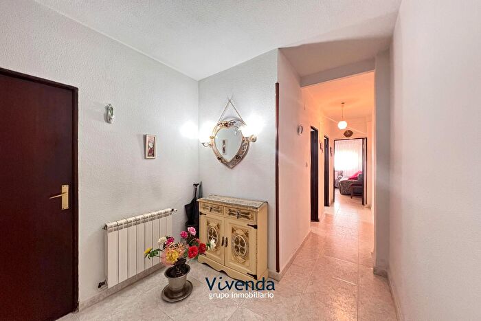 Casas en venta y pisos alquiler - 2