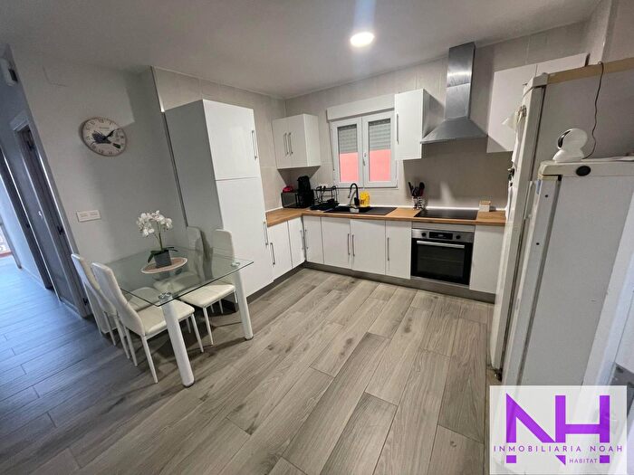 Casas en venta y pisos alquiler - 2