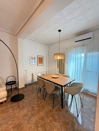 Casas en venta y pisos alquiler - 3
