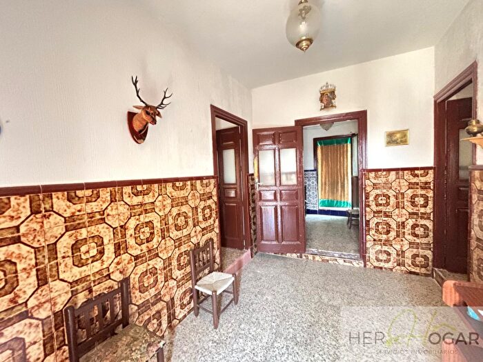 Casas en venta y pisos alquiler - 2