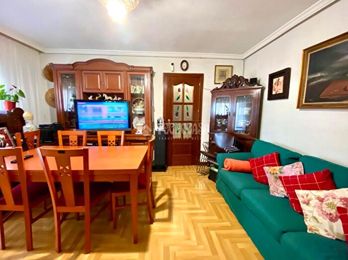 Casas en venta y pisos alquiler - 2