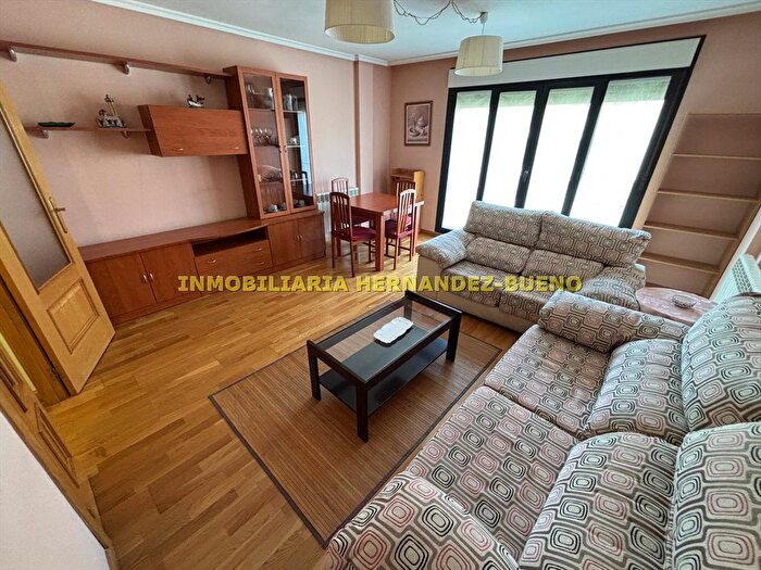 Casas en venta y pisos alquiler - 1