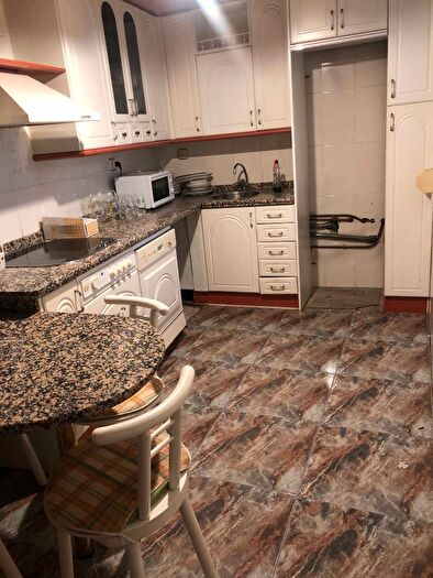 Casas en venta y pisos alquiler - 1