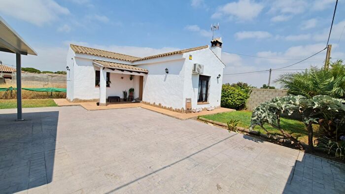 Casa en venta en Los Franceses La Vega, Chiclana de la Frontera de 2 habitaciones