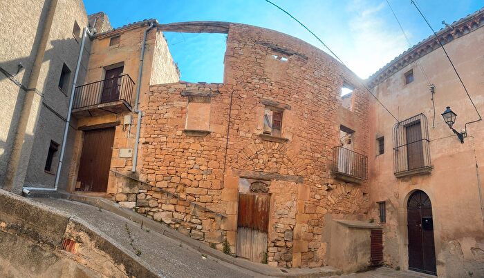 Casas en venta y pisos alquiler - 1