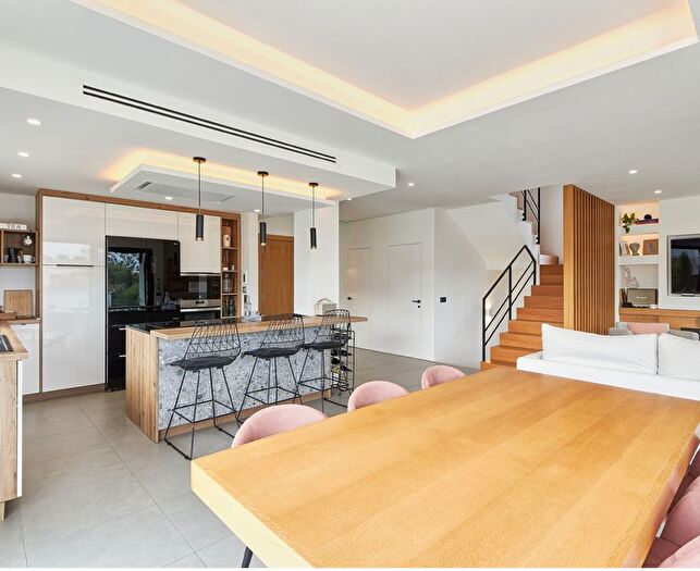 Casas en venta y pisos alquiler - 2