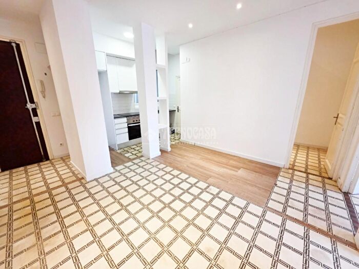 Casas en venta y pisos alquiler - 1