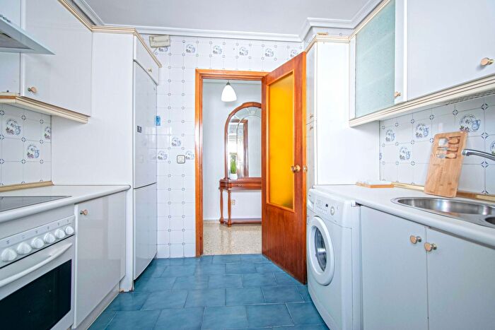 Casas en venta y pisos alquiler - 2