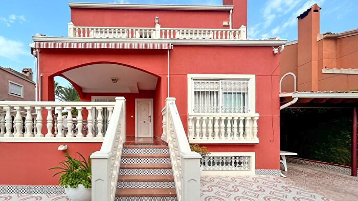 Casas en venta y pisos alquiler - 2