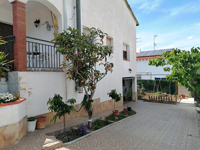 Casa en venta en Albinyana, Tarragona de 3 habitaciones