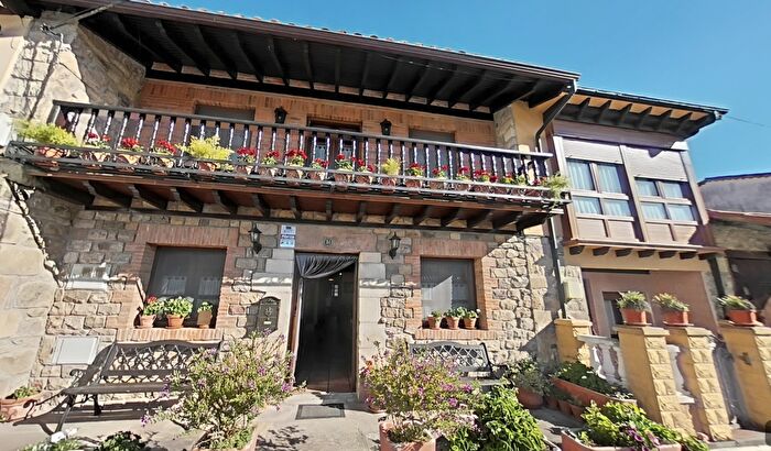 Casa en venta en Ruente, Cantabria de 5 habitaciones