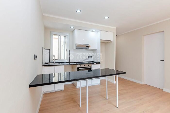 Casas en venta y pisos alquiler - 1