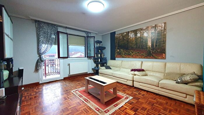 Piso en venta en Orozko, Bizkaia de 3 habitaciones