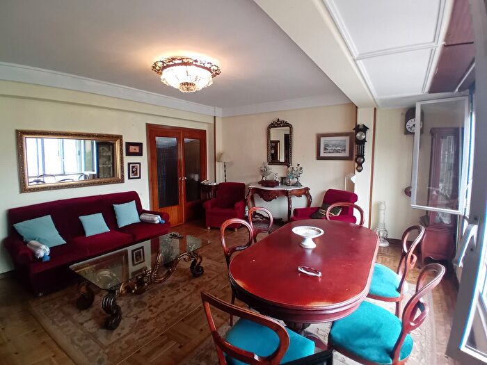 Casas en venta y pisos alquiler - 2