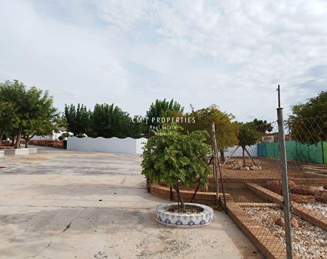 Casas en venta y pisos alquiler - 3