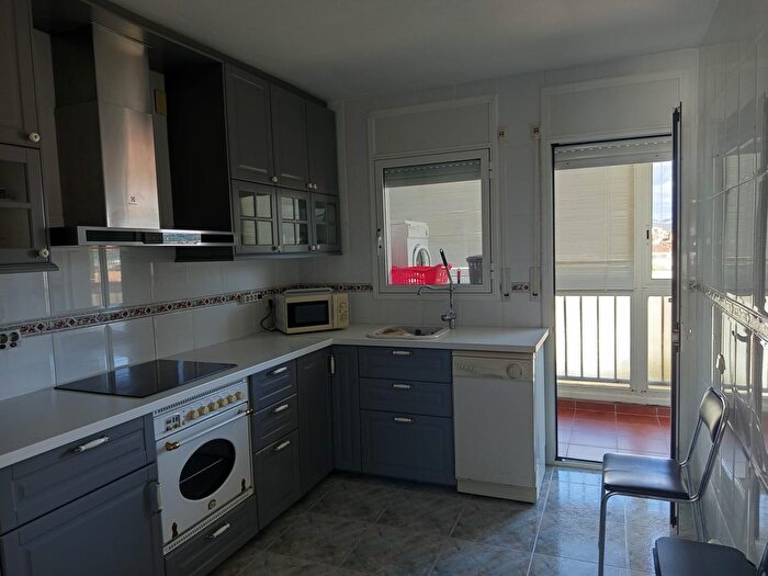 Casas en venta y pisos alquiler - 2