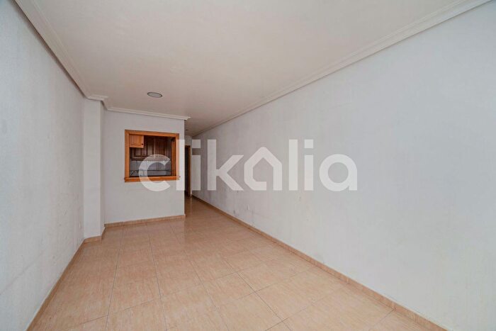 Casas en venta y pisos alquiler - 1