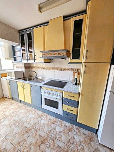 Casas en venta y pisos alquiler - 2