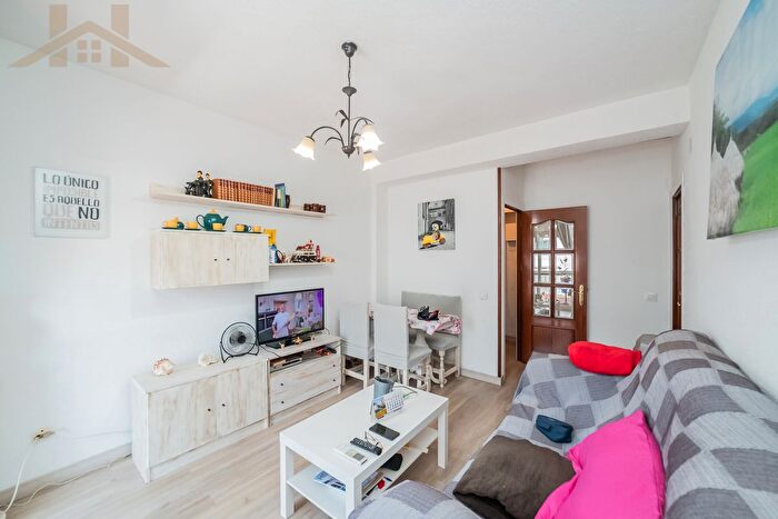 Piso en venta en Moraleja de Enmedio, Madrid de 3 habitaciones