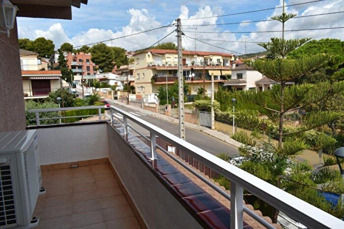 Casa en venta en Segur de Calafell, Calafell de 4 habitaciones