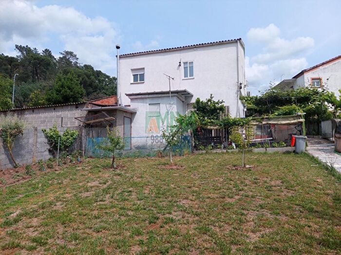 Casa en venta en Vistahermosa, Ourense Capital de 5 habitaciones