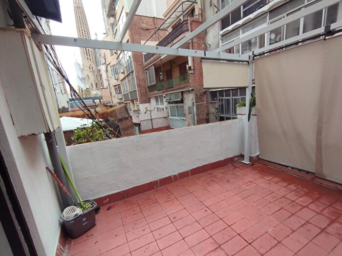 Piso en venta en Eixample, Sagrada Família de 4 habitaciones