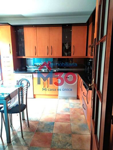 Casas en venta y pisos alquiler - 3